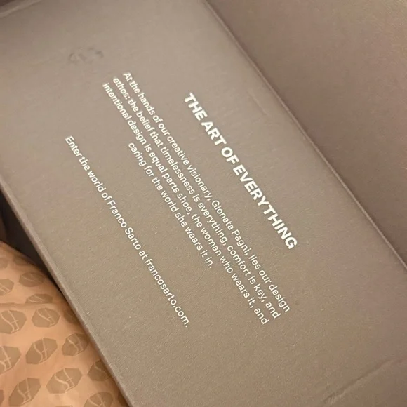 Franco Sarto 6 Darcy Pointed Toe Kitten Heel Silver Snake Textured Pumps - Picture 6 of 10